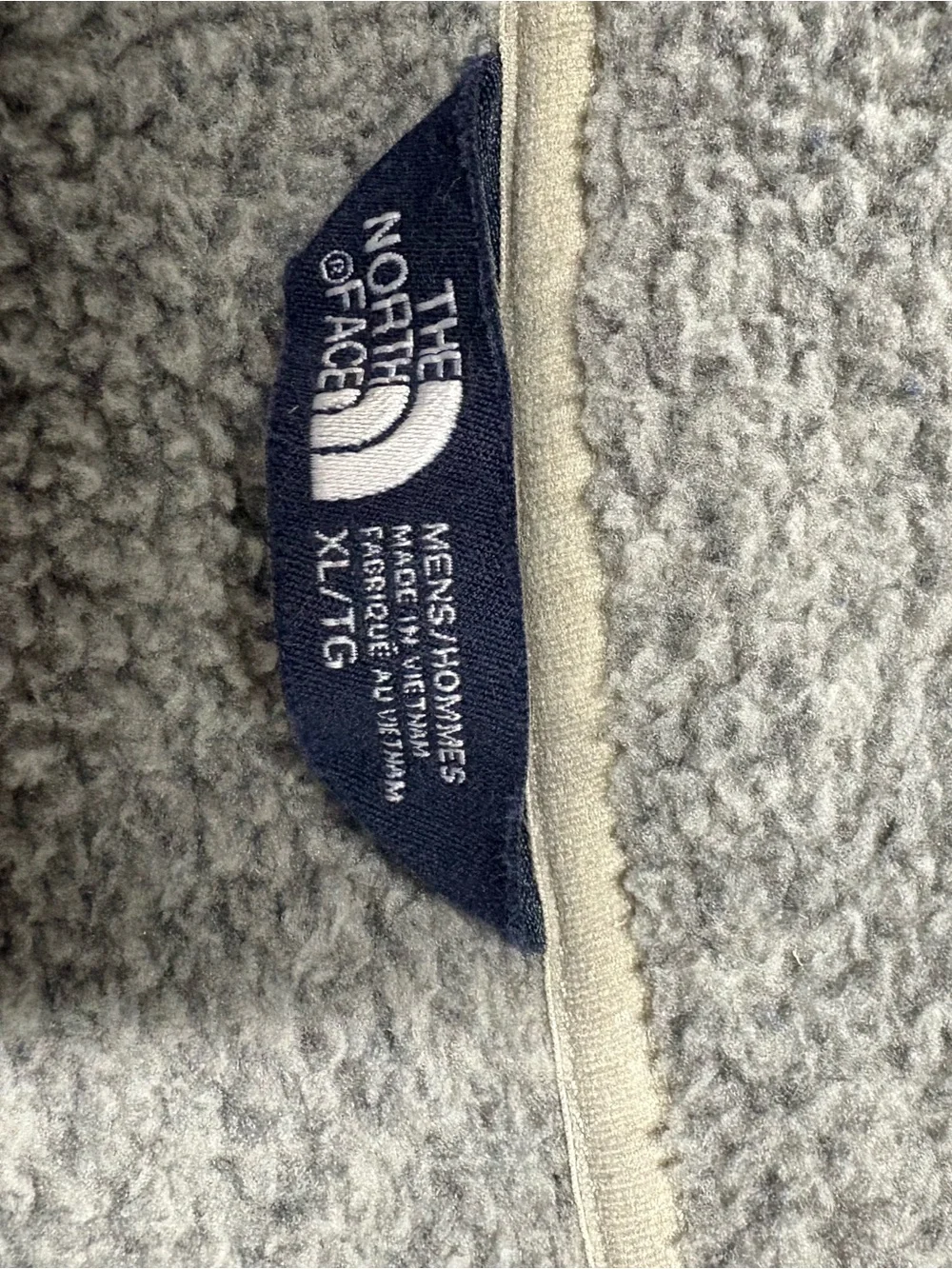 The North Face Men's Light Gray Half-Zip Fleece Pullover